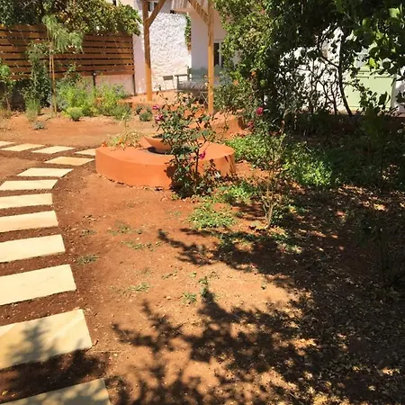 The House With The Garden *