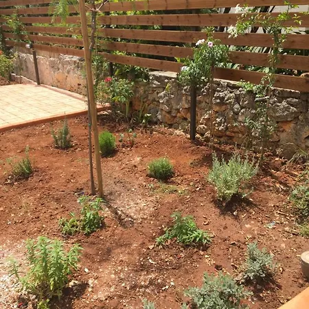 The House With The Garden Holiday home